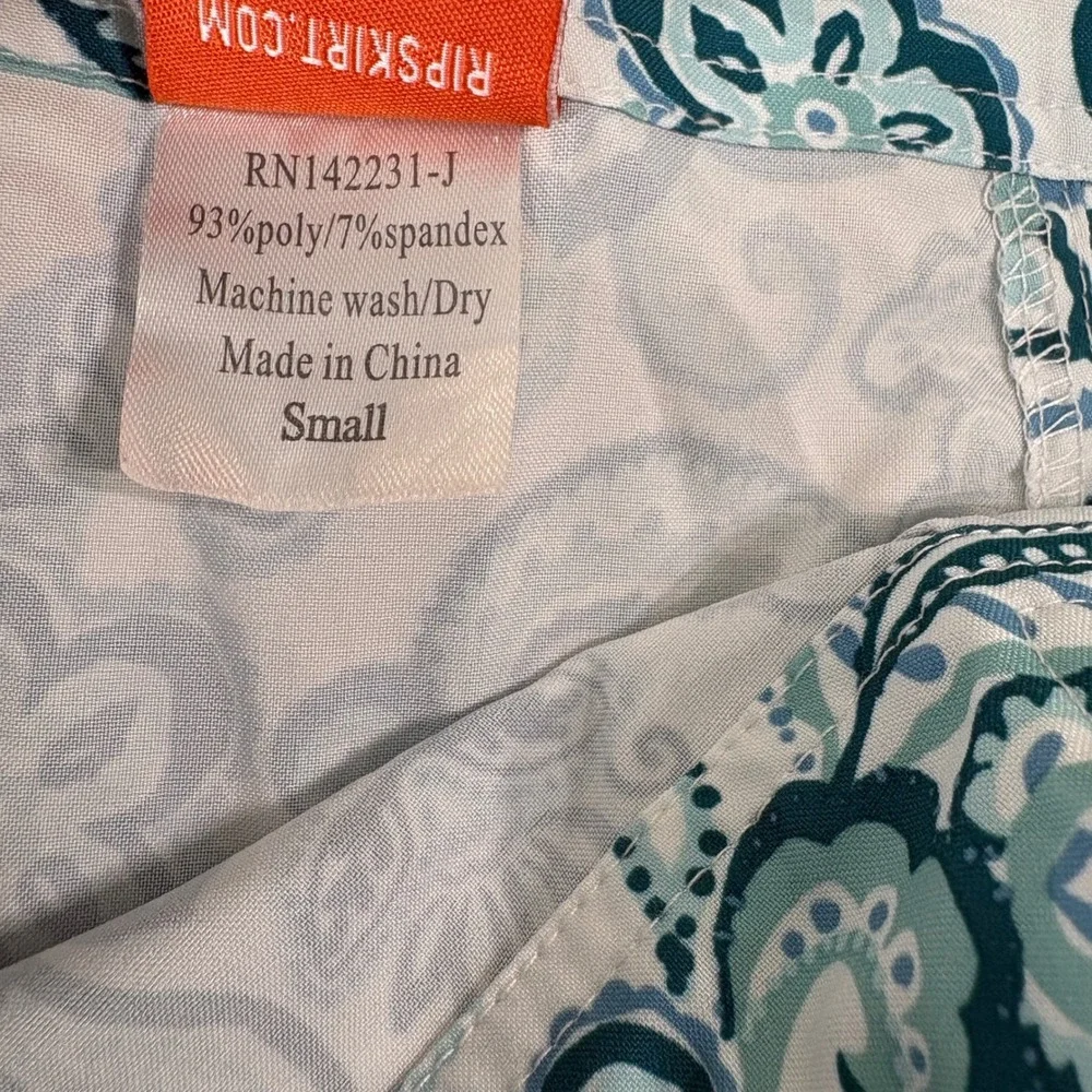 RipSkirt Hawaii Skirt Women Small White Blue Paisley Floral Wrap Quick Dry Beach